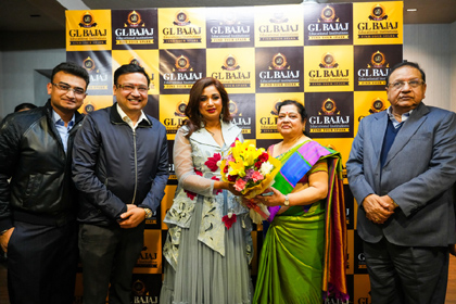 Shreya Ghoshal at GL Bajaj
